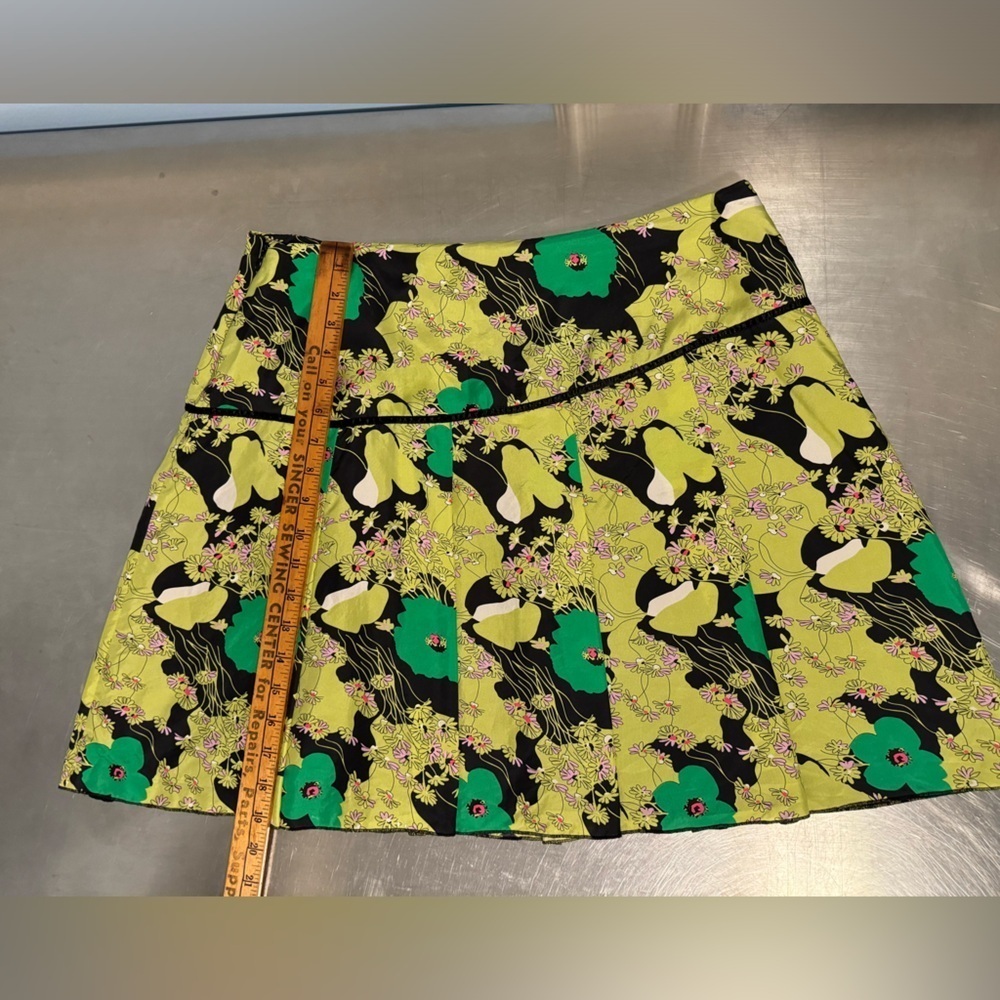 Tristan & Iseut - vintage silk pleated bright floral mini skirt - Picture 6 of 10
